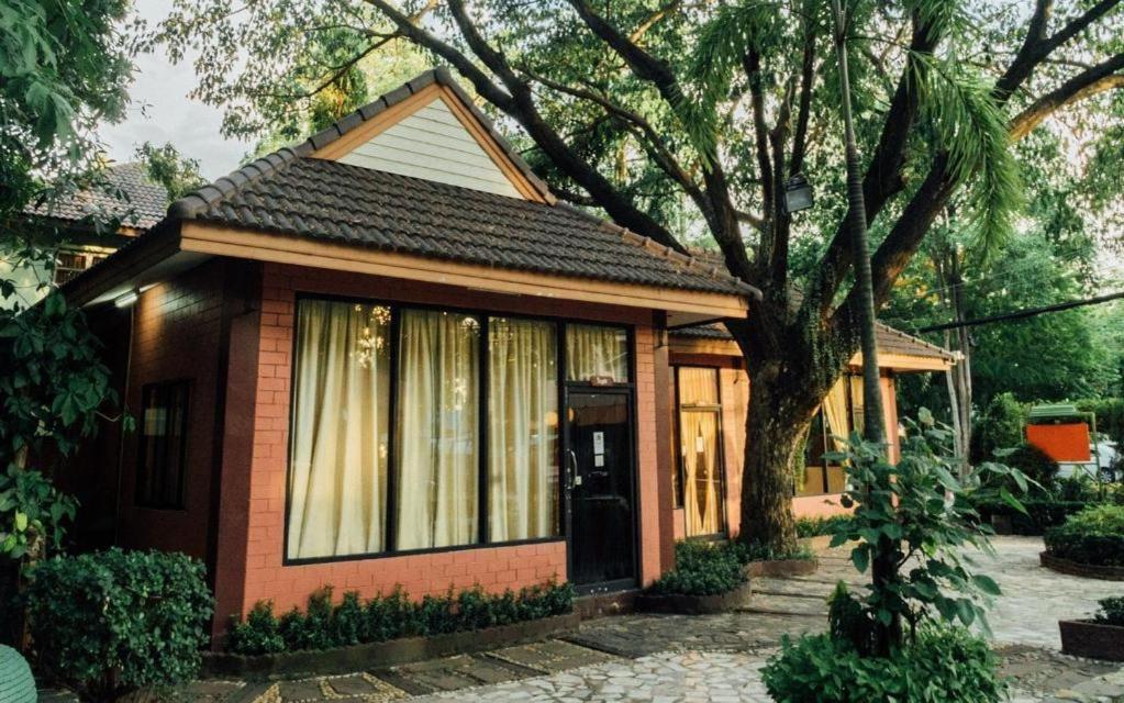 The Pine Resort Pathum Thani Exterior foto